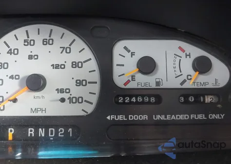 2000 Nissan Quest Gle/Gxe/Se-Cloth/Se-Leather from USA, damaged, VIN 4N2XN11T8YD827597